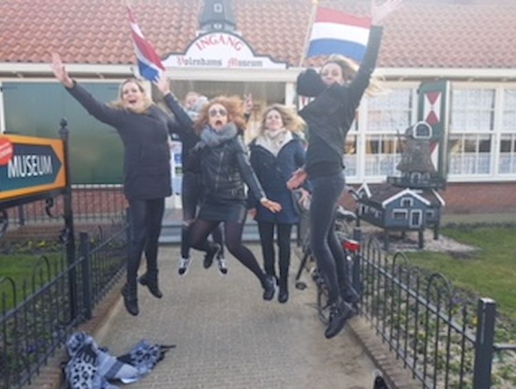 Crazy Volendam